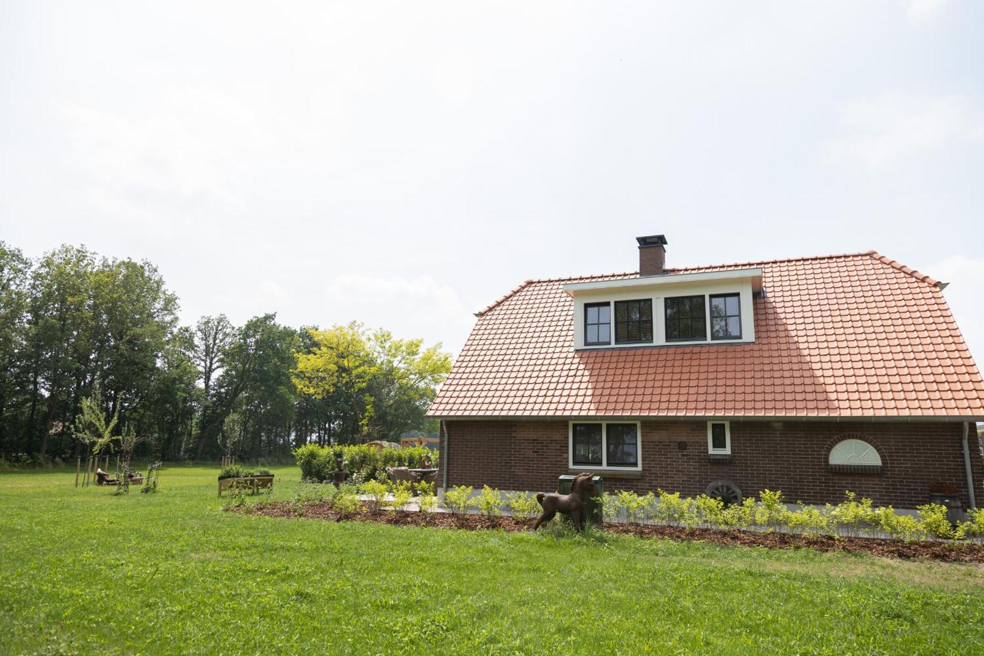 Bed & Breakfast Hoeve Happiness - Ontbijt Inbegrepen - Wellness Aanwezig Вортхёйзен Экстерьер фото